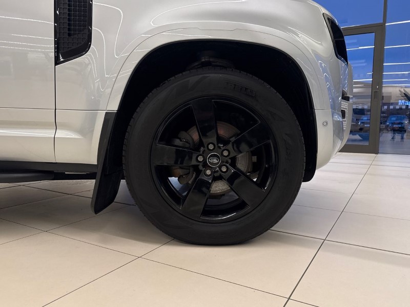 Used Land Rover Defender 2024 for sale - 76982125: Photo 8