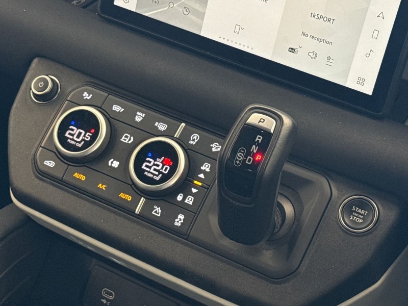 Used Land Rover Defender 2023 for sale - 77918097: Photo 13