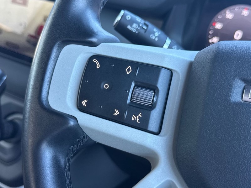 Used Land Rover Defender 2023 for sale - 77918097: Photo 27