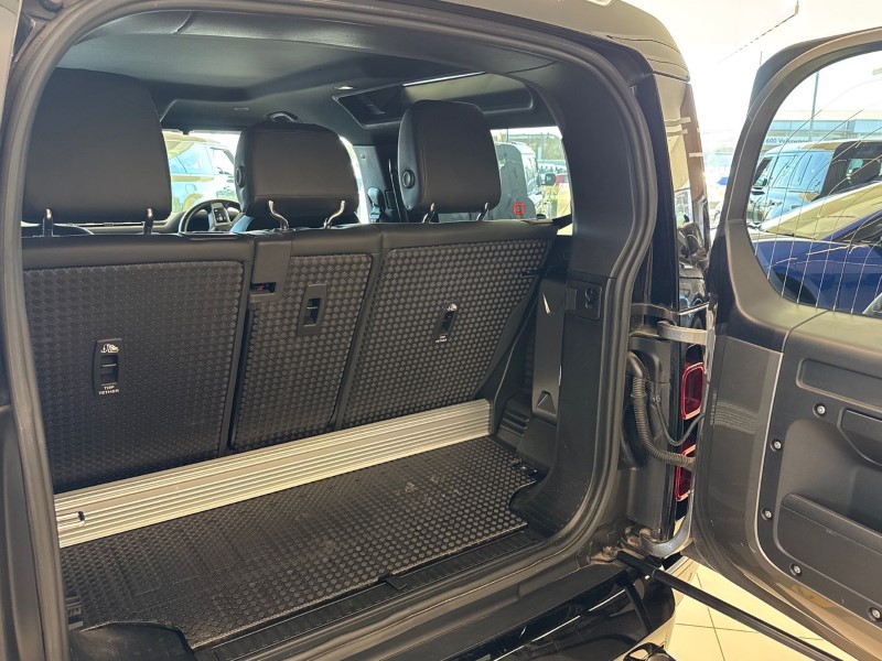 Used Land Rover Defender 2023 for sale - 77918097: Photo 37