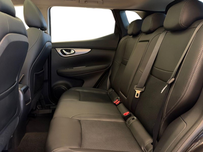 Used Nissan Qashqai 2018 for sale - 77326459: Photo 4