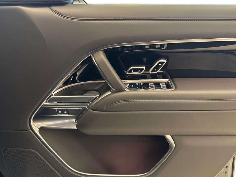 Used Land Rover Range Rover 2025 for sale - 77420528: Photo 22