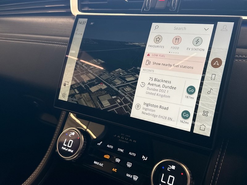 Used Jaguar F-Pace 2023 for sale - 76981937: Photo 11