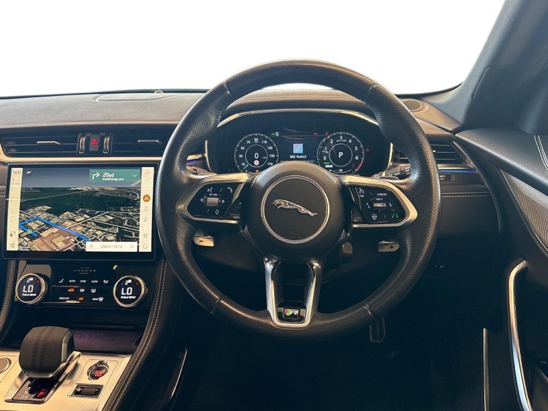 Used Jaguar F-Pace 2023 for sale - 76981937: Photo 15