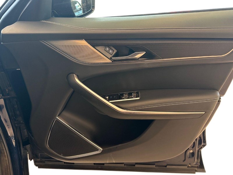 Used Jaguar F-Pace 2023 for sale - 76981937: Photo 22