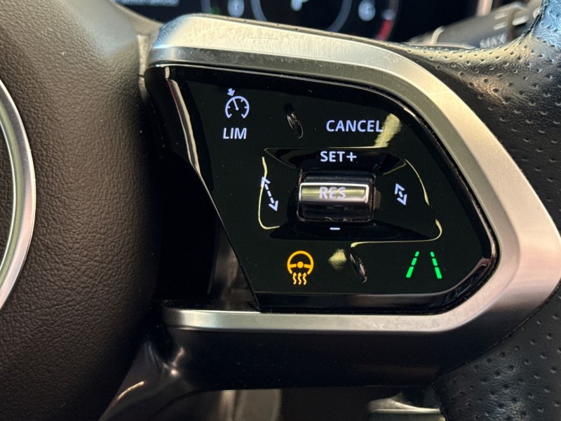 Used Jaguar F-Pace 2023 for sale - 76981937: Photo 27