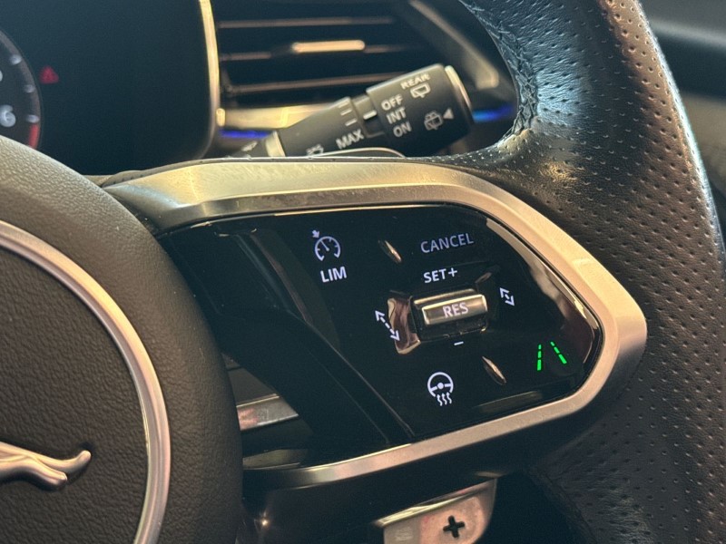 Used Jaguar F-Pace 2023 for sale - 76981937: Photo 29