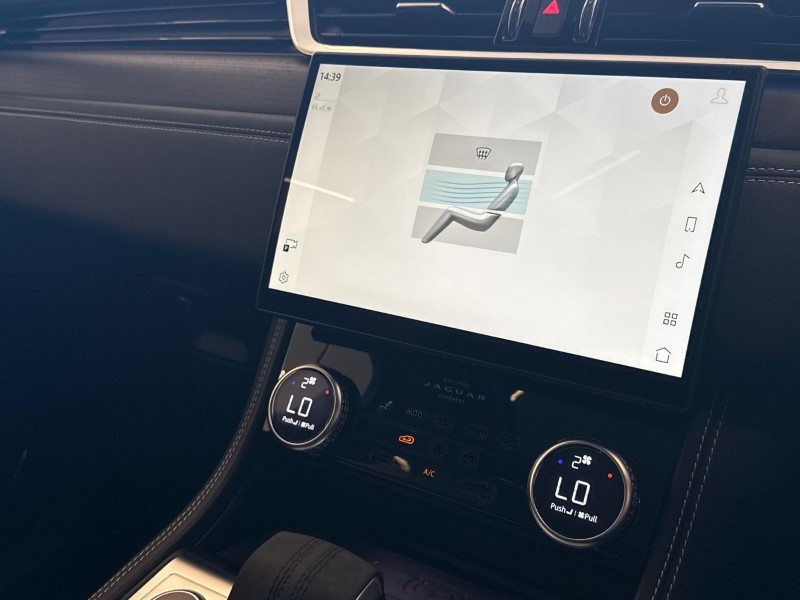 Used Jaguar F-Pace 2023 for sale - 76981937: Photo 34