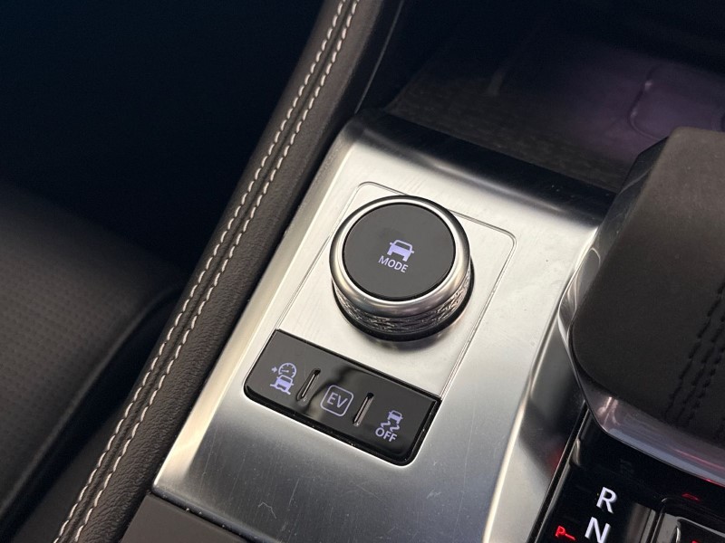 Used Jaguar F-Pace 2023 for sale - 76981937: Photo 35