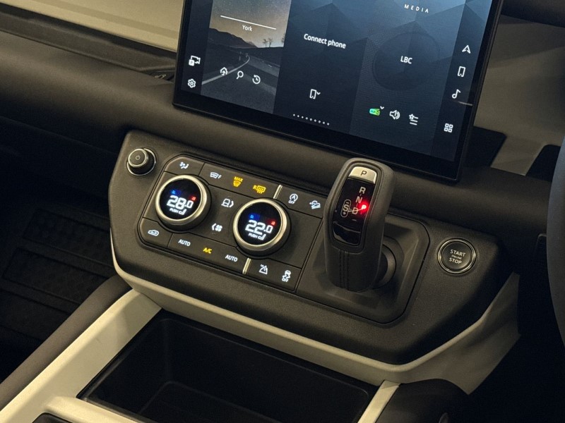 Used Land Rover Defender 2026 for sale - 77310627: Photo 13