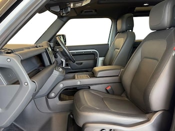 Used Land Rover Defender 2024 for sale - 79333174: Photo