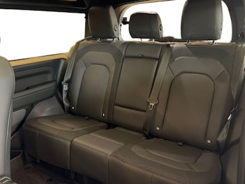 Used Land Rover Defender 2024 for sale - 79333174: Photo