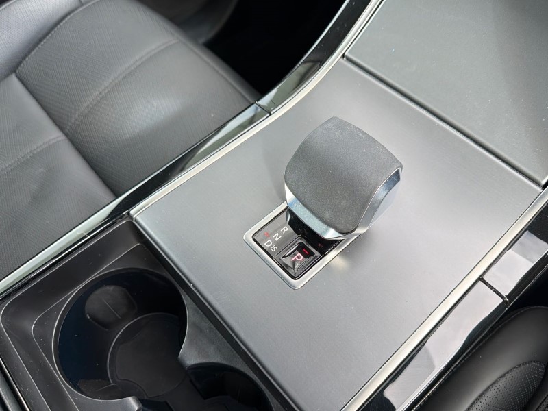 Used Land Rover Range Rover Velar 2024 for sale - 77819252: Photo 13