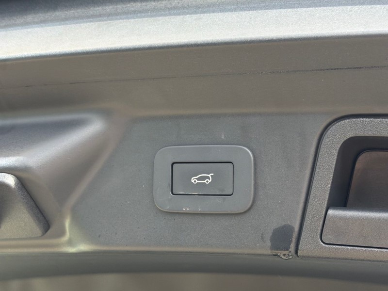 Used Land Rover Range Rover Velar 2024 for sale - 77819252: Photo 40