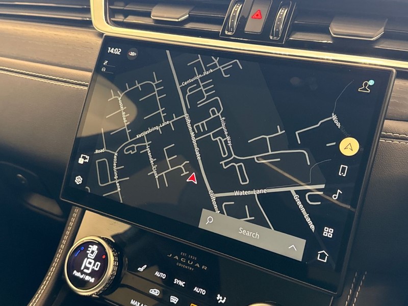 Used Jaguar F-Pace 2024 for sale - 76982390: Photo 11