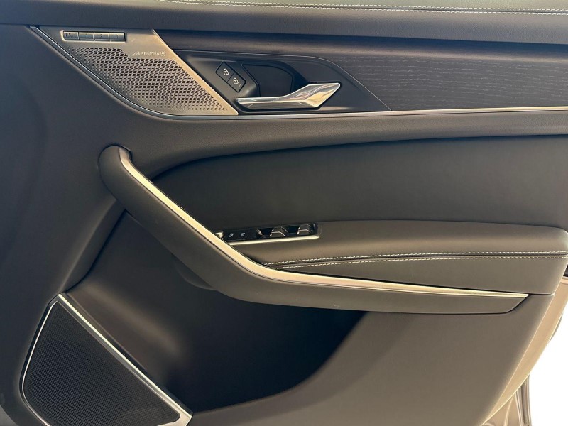 Used Jaguar F-Pace 2024 for sale - 76982390: Photo 22