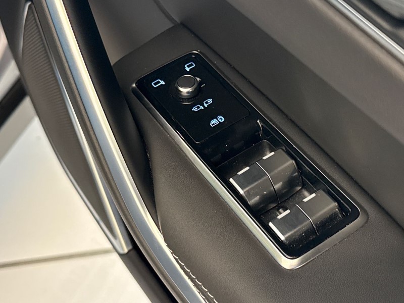 Used Jaguar F-Pace 2024 for sale - 76982390: Photo 23