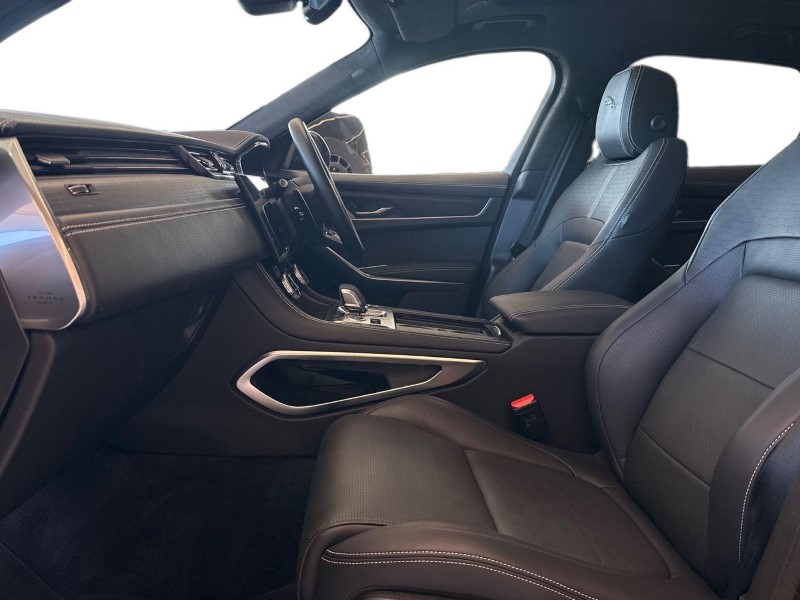 Used Jaguar F-Pace 2024 for sale - 76982390: Photo 3