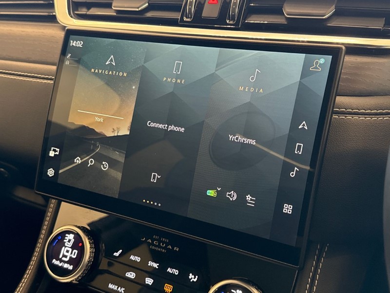 Used Jaguar F-Pace 2024 for sale - 76982390: Photo 30