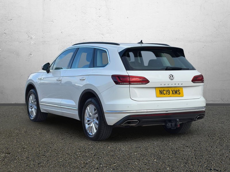 Used Volkswagen Touareg 2019 for sale - 77888360: Photo 2