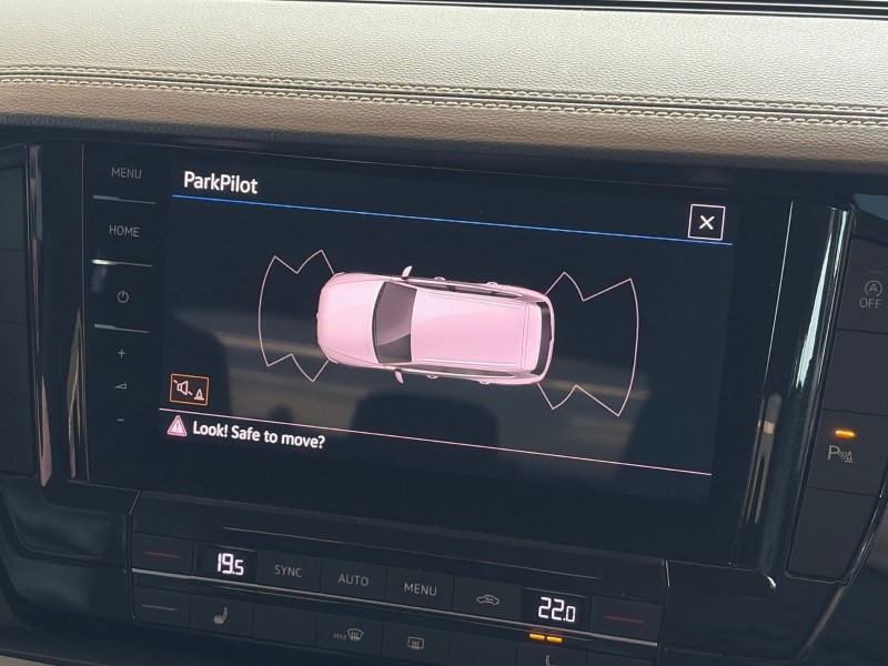 Used Volkswagen Touareg 2019 for sale - 77888360: Photo 30