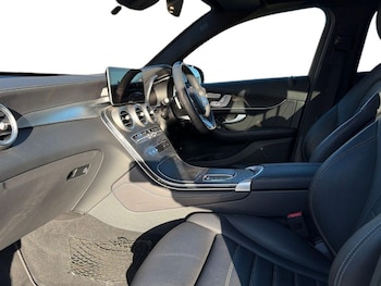 Used Mercedes-Benz GLC 2021 for sale - 76981424: Photo