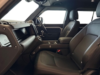 Used Land Rover Defender 2025 for sale - 79053866: Photo