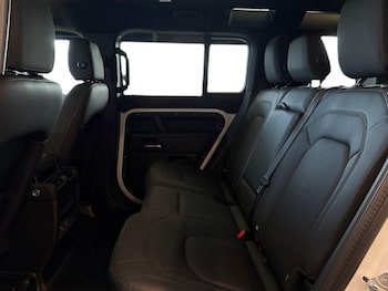 Used Land Rover Defender 2025 for sale - 79053866: Photo