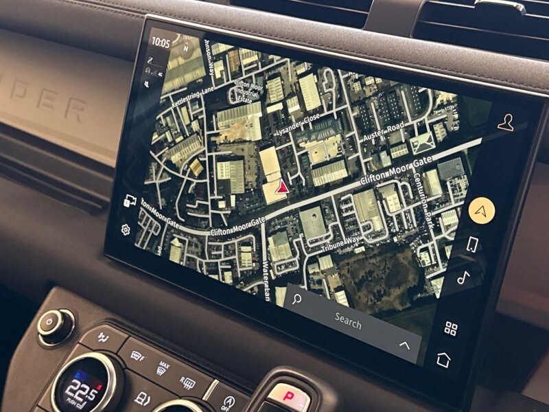 Used Land Rover Defender 2023 for sale - 78081260: Photo 11