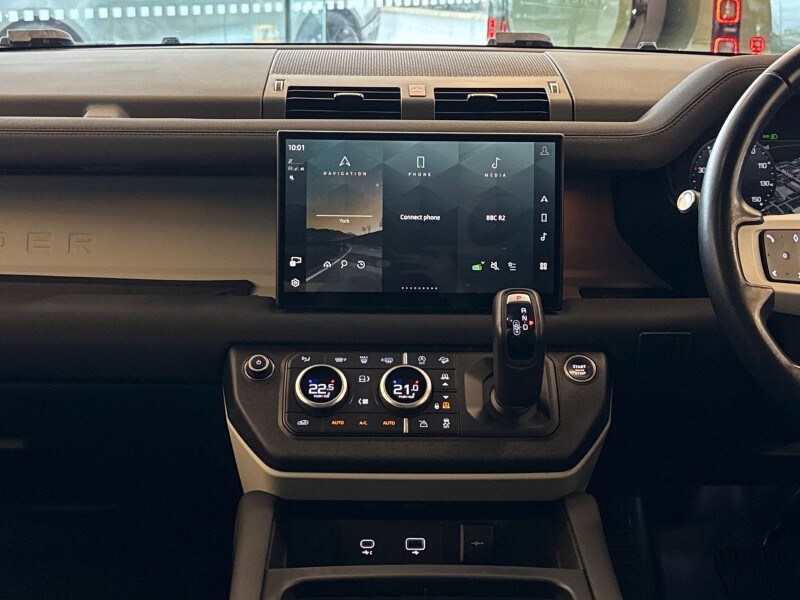 Used Land Rover Defender 2023 for sale - 78081260: Photo 14