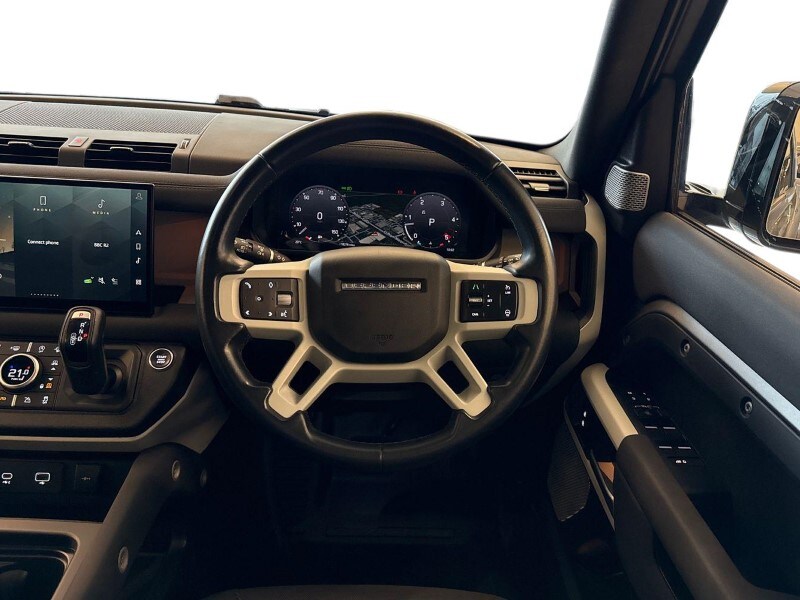 Used Land Rover Defender 2023 for sale - 78081260: Photo 15