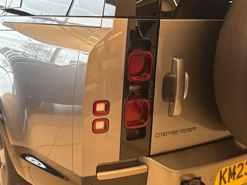 Used Land Rover Defender 2023 for sale - 78081260: Photo 19