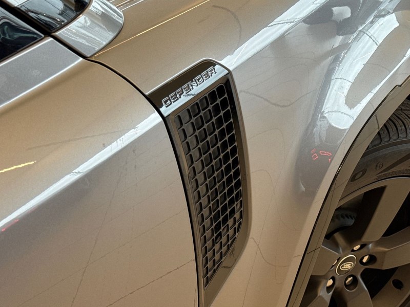 Used Land Rover Defender 2023 for sale - 78081260: Photo 20