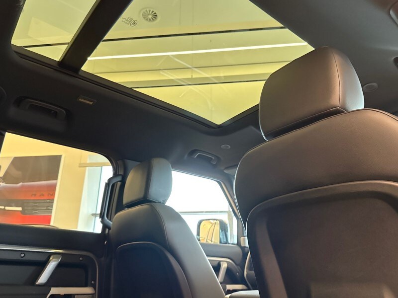 Used Land Rover Defender 2023 for sale - 78081260: Photo 21