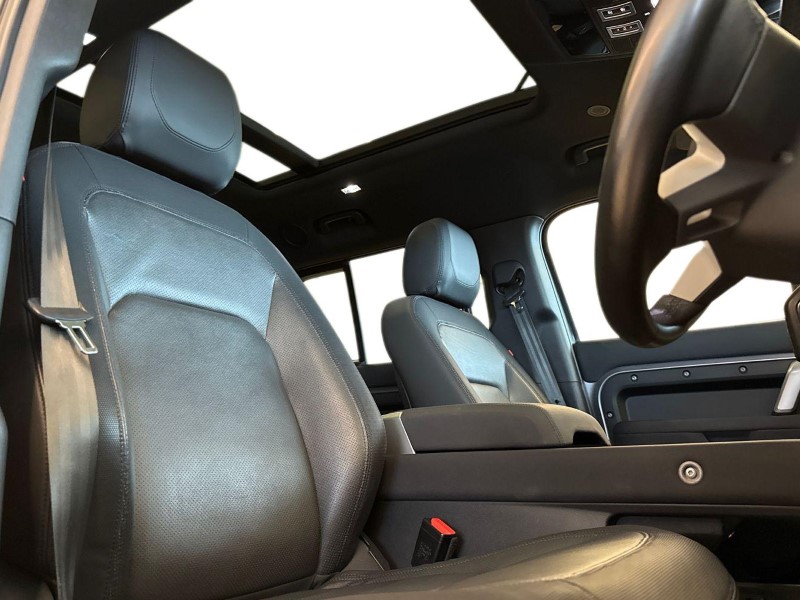 Used Land Rover Defender 2023 for sale - 78081260: Photo 26