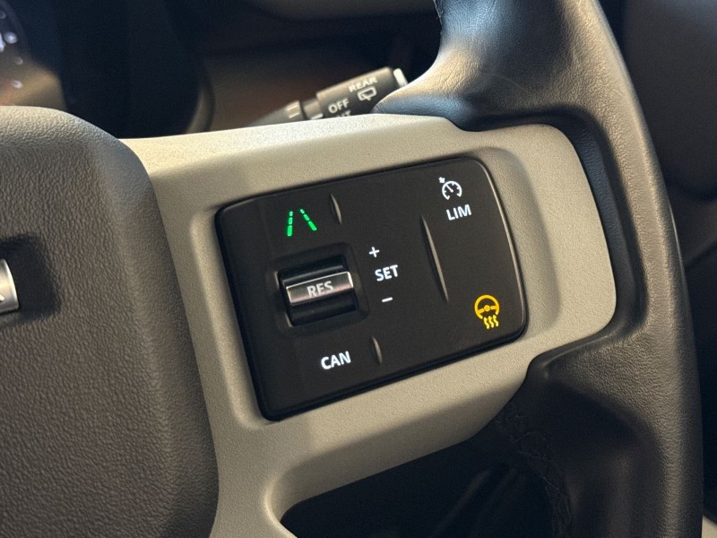 Used Land Rover Defender 2023 for sale - 78081260: Photo 27