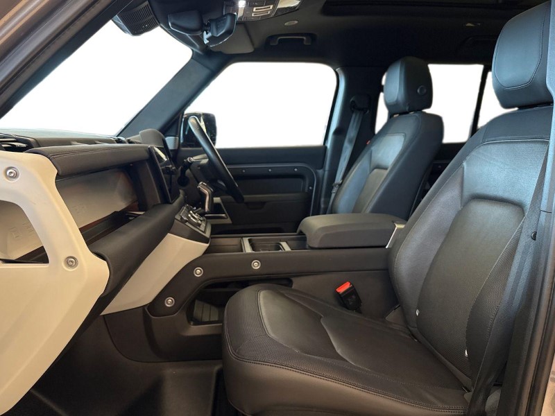 Used Land Rover Defender 2023 for sale - 78081260: Photo 3