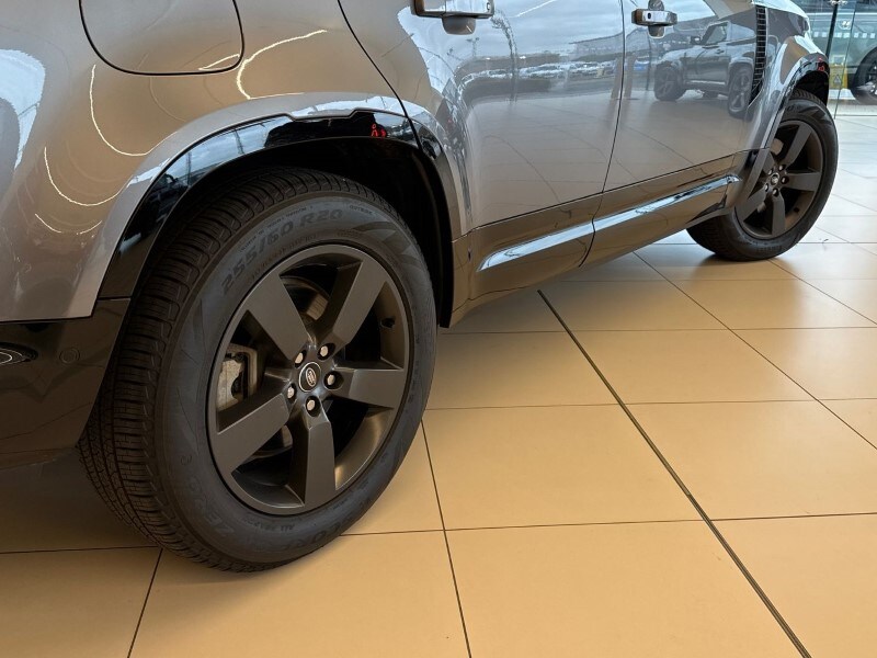 Used Land Rover Defender 2023 for sale - 78081260: Photo 47