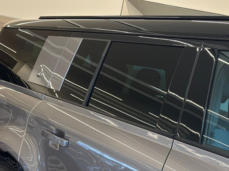 Used Land Rover Defender 2023 for sale - 78081260: Photo 50