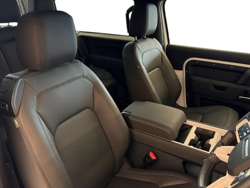 Used Land Rover Defender 2024 for sale - 78093012: Photo 26