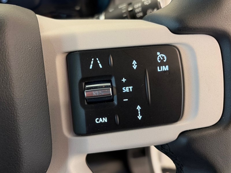 Used Land Rover Defender 2024 for sale - 78093012: Photo 28