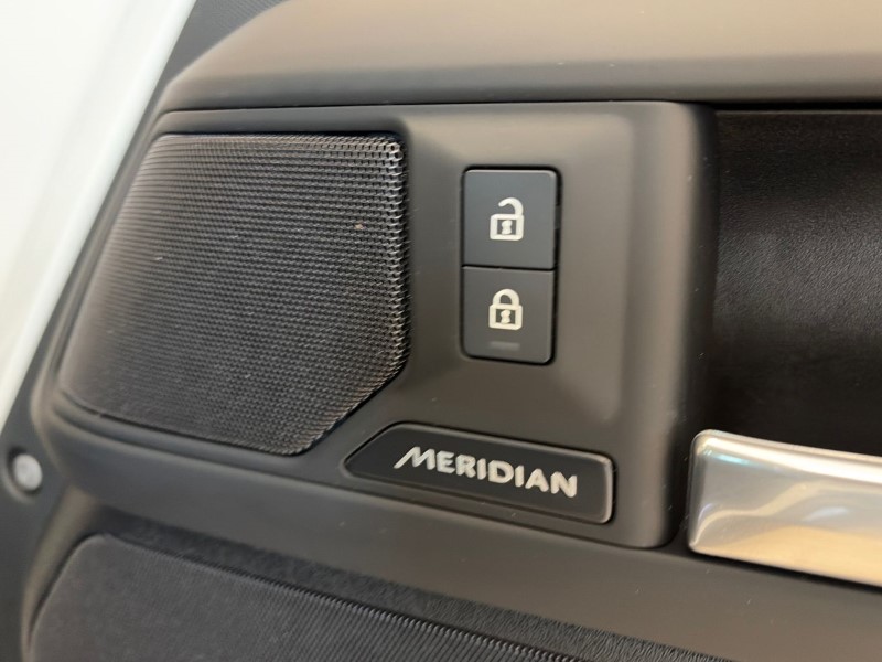 Used Land Rover Defender 2024 for sale - 78093012: Photo 53