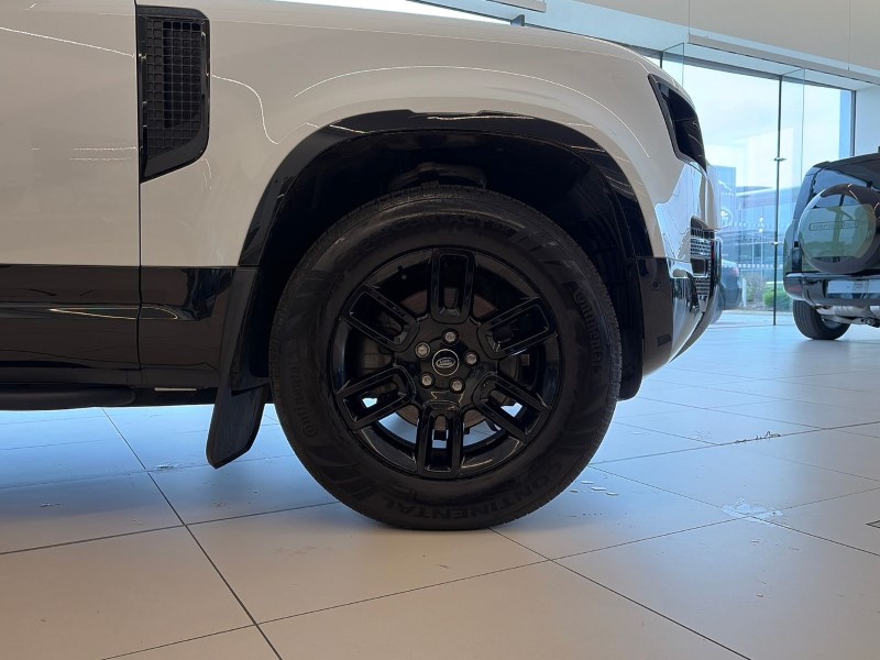 Used Land Rover Defender 2024 for sale - 78093012: Photo 9