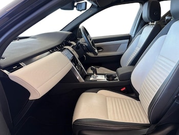 Used Land Rover Discovery Sport 2023 for sale - 78356735: Photo