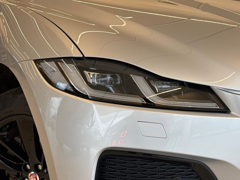 Used Jaguar F-Pace 2023 for sale - 77915598: Photo 17