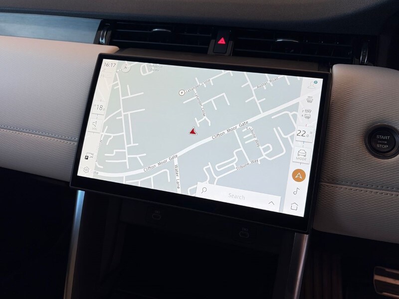 Used Land Rover Discovery Sport 2024 for sale - 78025636: Photo 31