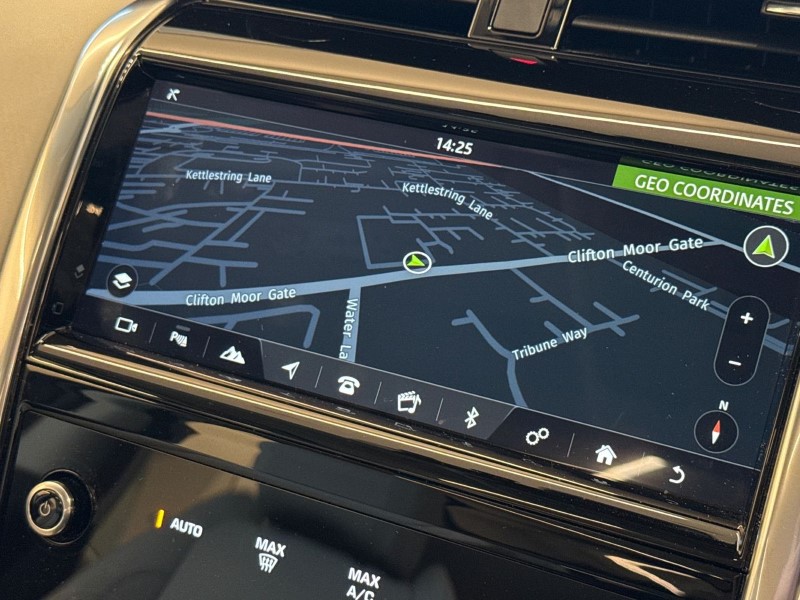 Used Land Rover Discovery Sport 2020 for sale - 76982062: Photo 11