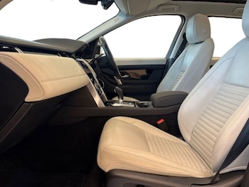 Used Land Rover Discovery Sport 2020 for sale - 76982062: Photo