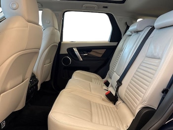 Used Land Rover Discovery Sport 2020 for sale - 76982062: Photo