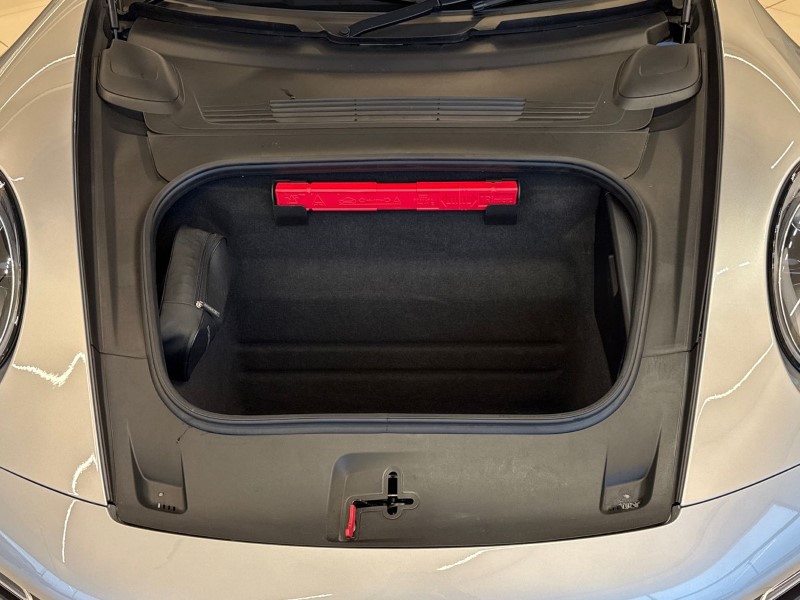 Used Porsche 911 2024 for sale - 77435253: Photo 10